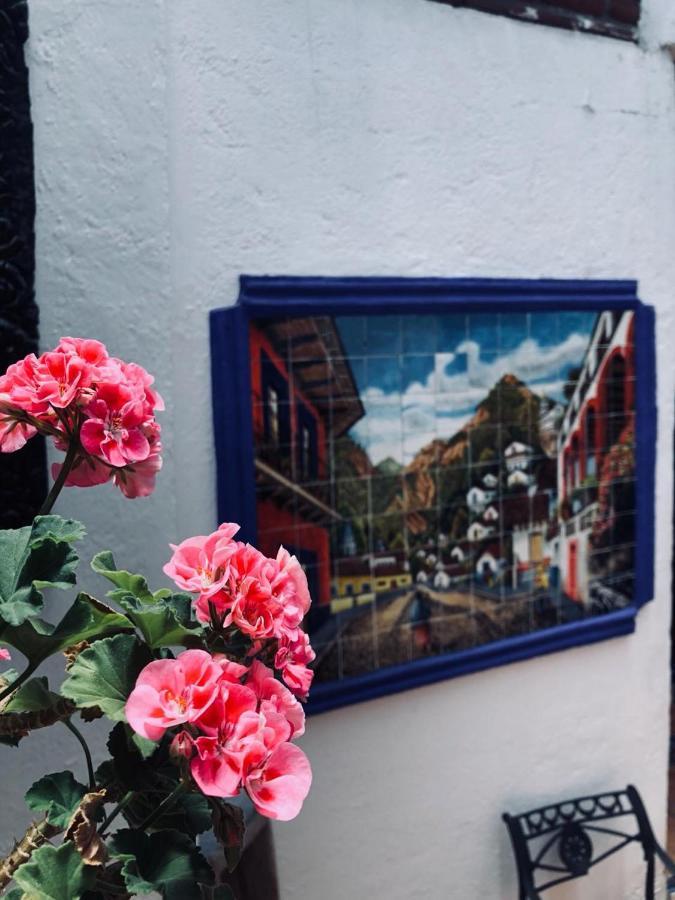 Casa Azul Inn *